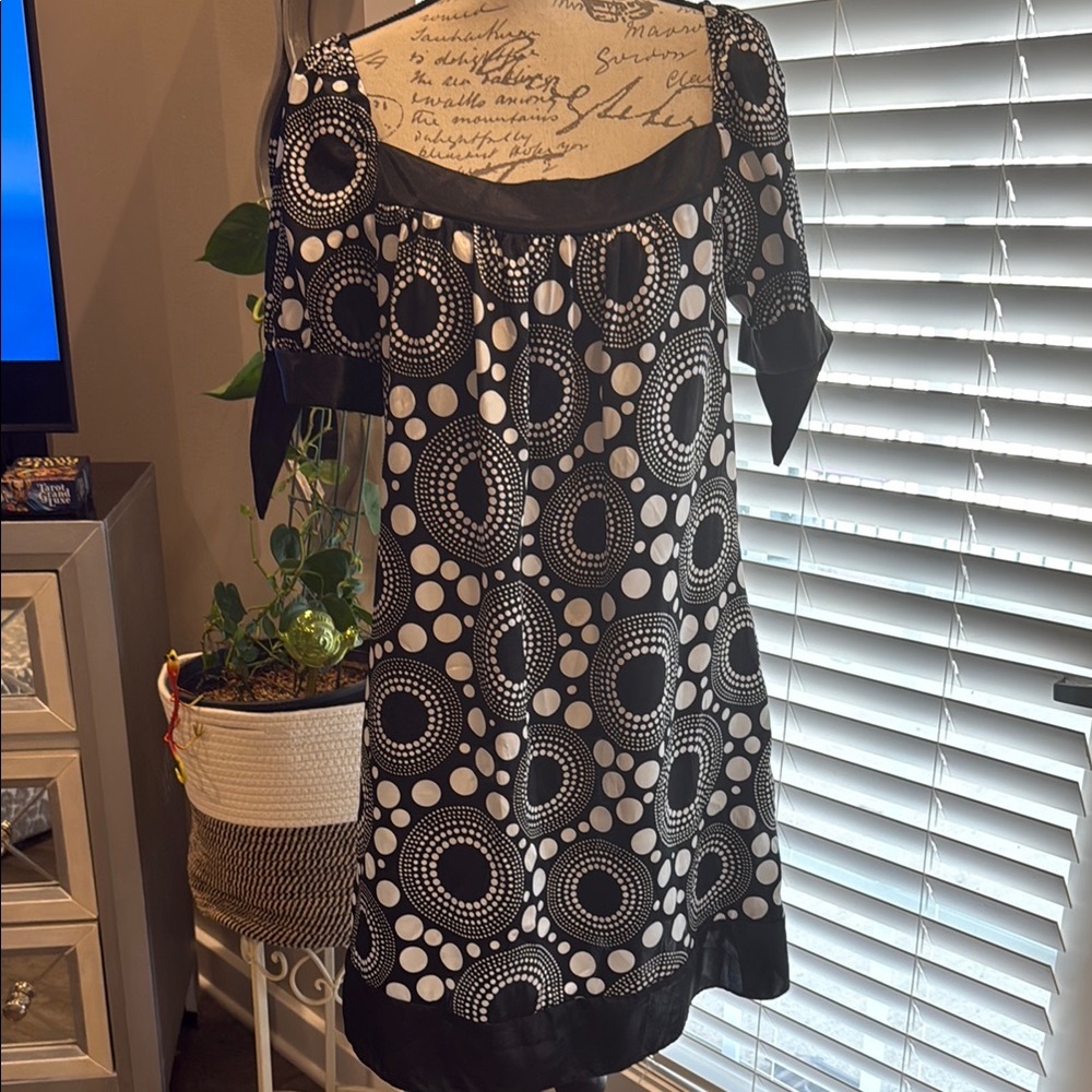 Chic Black and White Patterned Dress